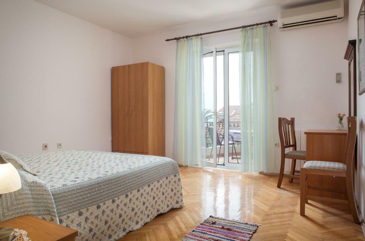 Apartments Cvjetni Dvori Makarska Exterior foto